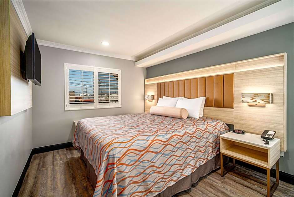 Travelodge Inn & Suites by Wyndham Bell Los Angeles Area