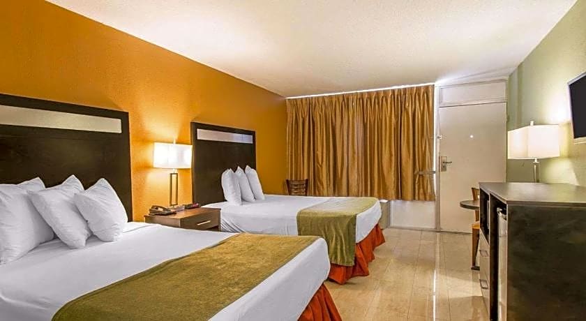 Sunset Palm Hotel Condominium