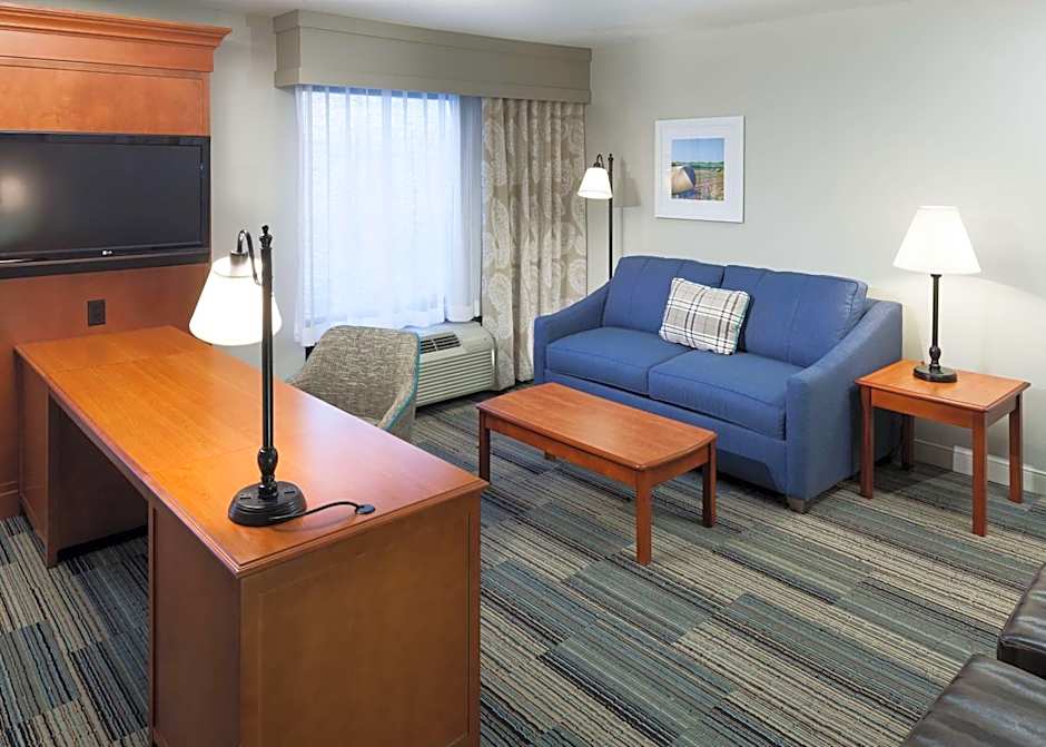 Hampton Inn By Hilton And Suites Cedar Rapids North