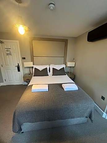 Townhouse Club Double Room