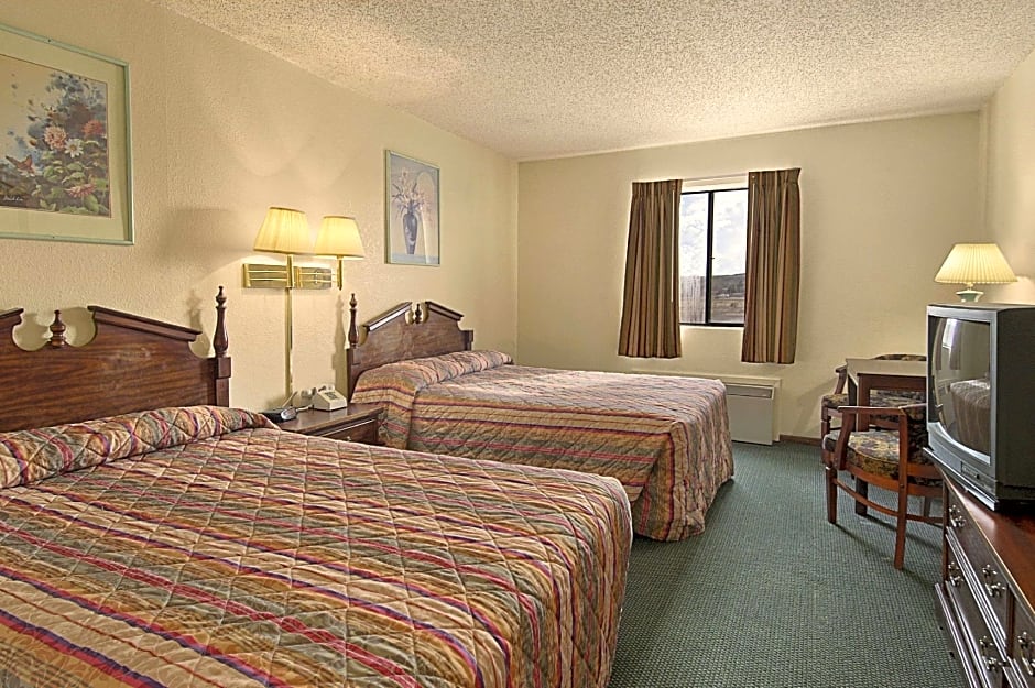 Super 8 by Wyndham Gallup