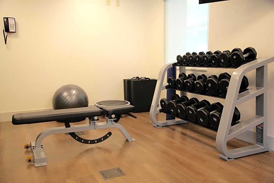 Holiday Inn Express & Suites Oswego By IHG