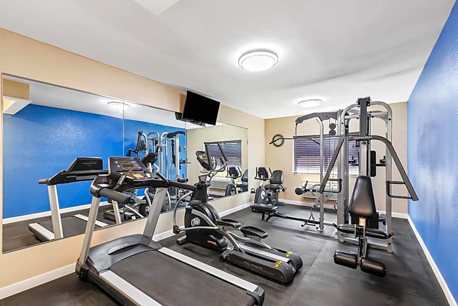 Quality Inn and Suites Springfield Southwest near I-72