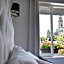 Le Boeuf Couronné - Hôtel & Restaurant Chartres- Logis Hotels
