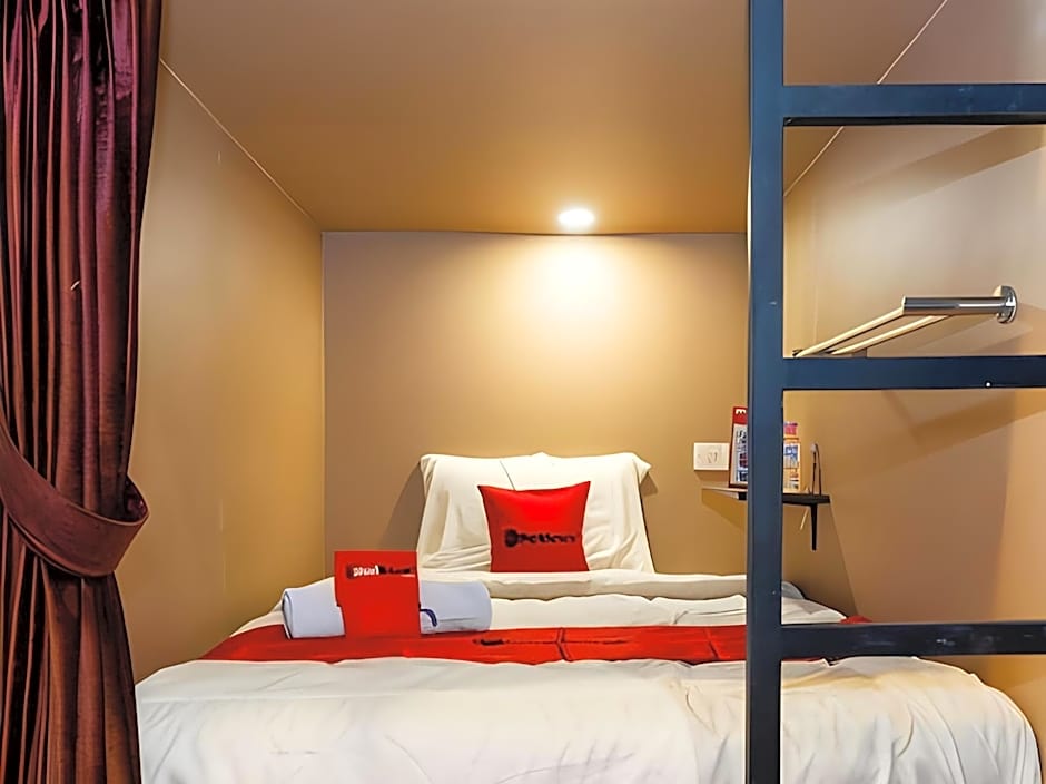 RedDoorz Hostel @ DI Panjaitan Simpang Lima
