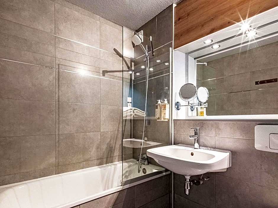 greet Hotel Massieux Lyon Nord