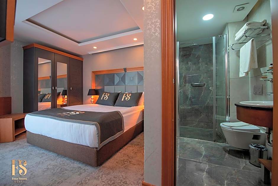 FOUR SEVEN HOTEL