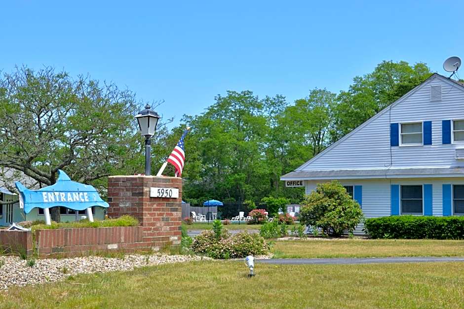 Blue Dolphin Inn