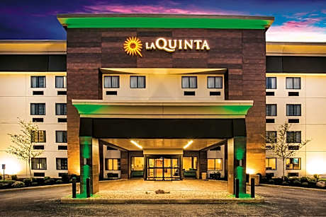 La Quinta Inn & Suites by Wyndham Cincinnati NE - Mason