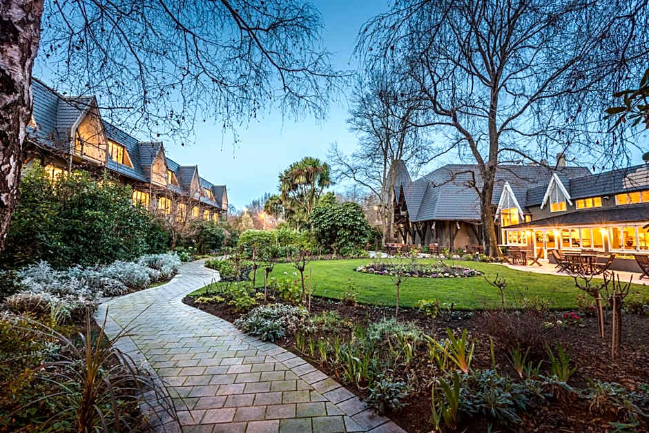 Chateau on the Park, a DoubleTree by Hilton hotel