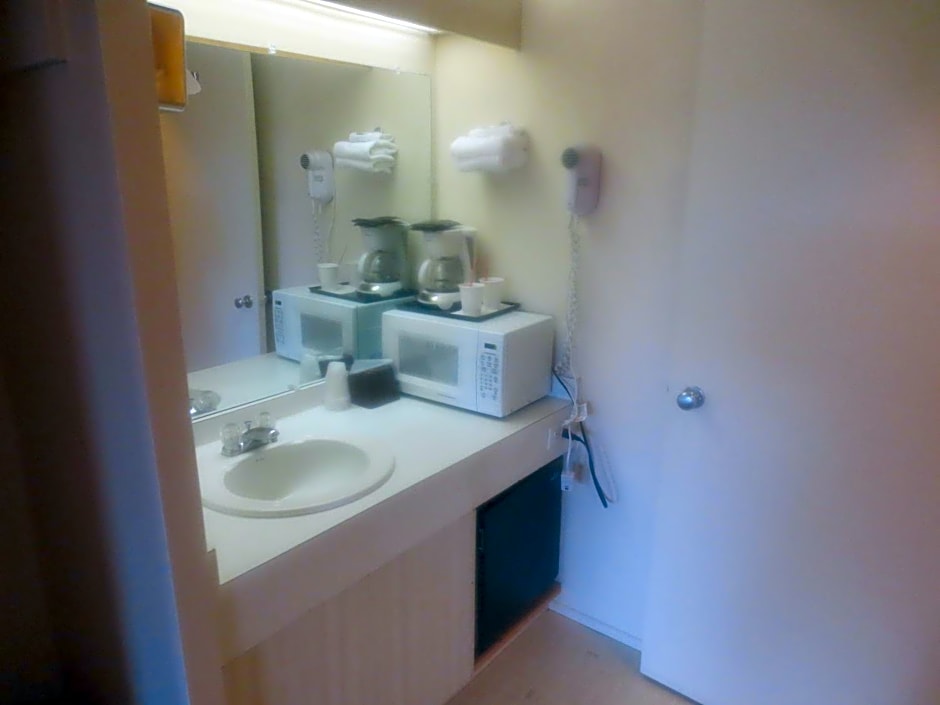 Downtowner Inn
