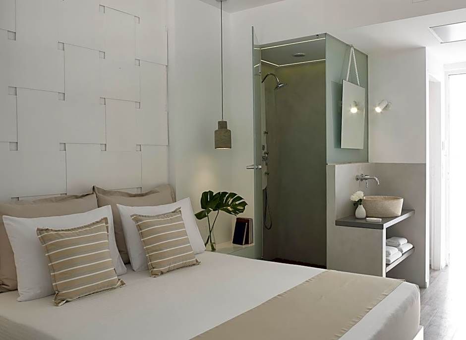 Kouros Seasight Hotel