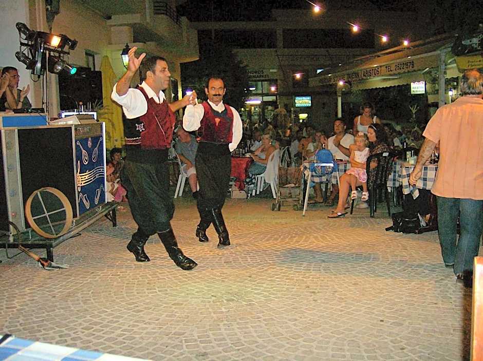 Rantzo Holiday Apartments