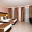Remi Hotel