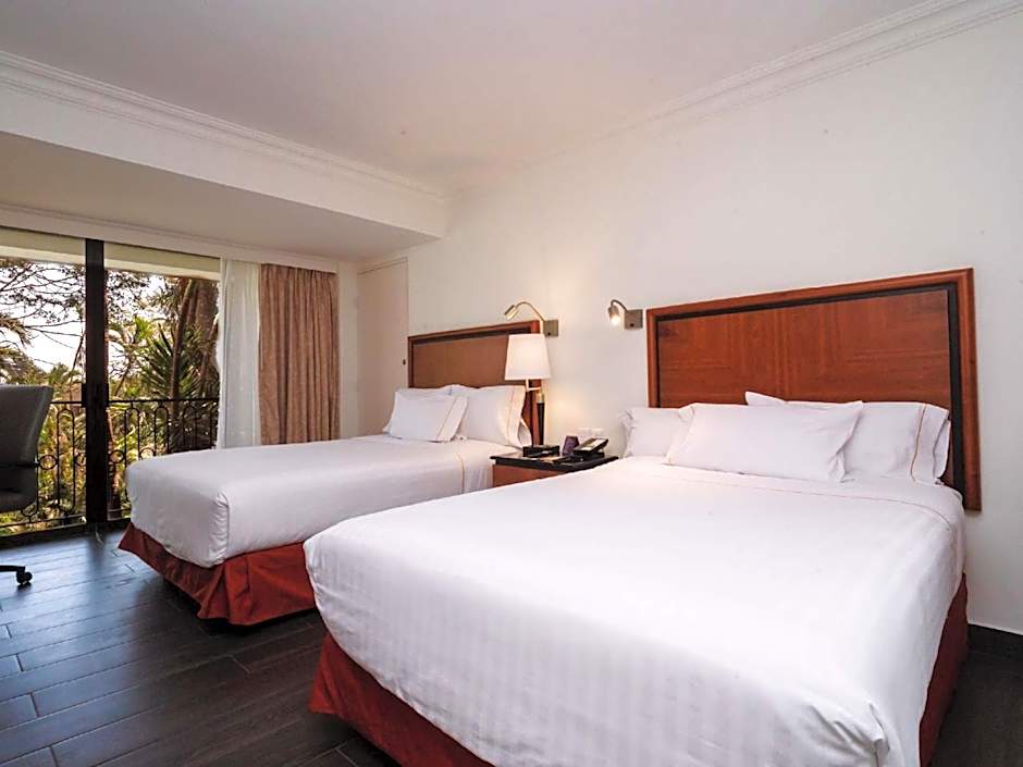 HS HOTSSON Hotel Tampico