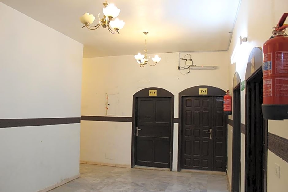 Al Eairy Furnished Apartments - Al Bahah 4