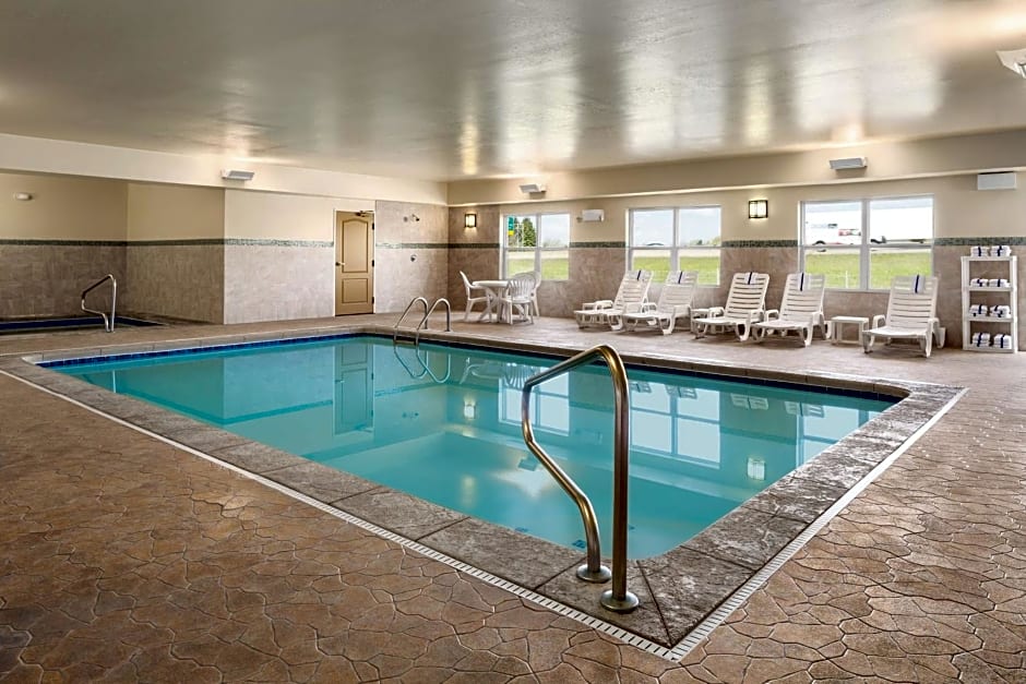 Country Inn & Suites by Radisson, Toledo South, OH