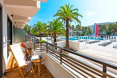 The Loft Pool View