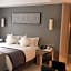 Howard Johnson IFC Plaza Ningbo Hotel