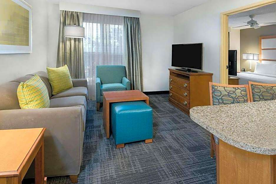 MainStay Suites Phoenix North – Phoenix, AZ