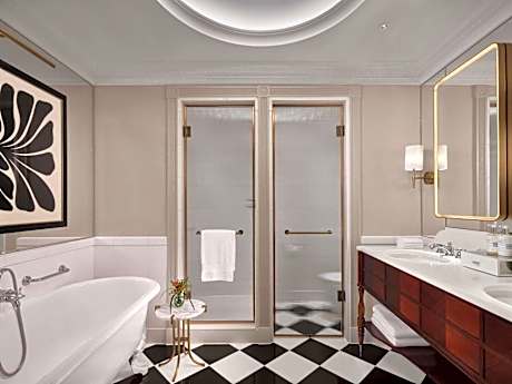 Suite with River View