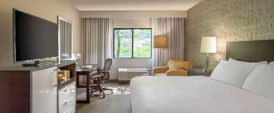 DoubleTree by Hilton Hotel Chicago Wood Dale - Elk Grove