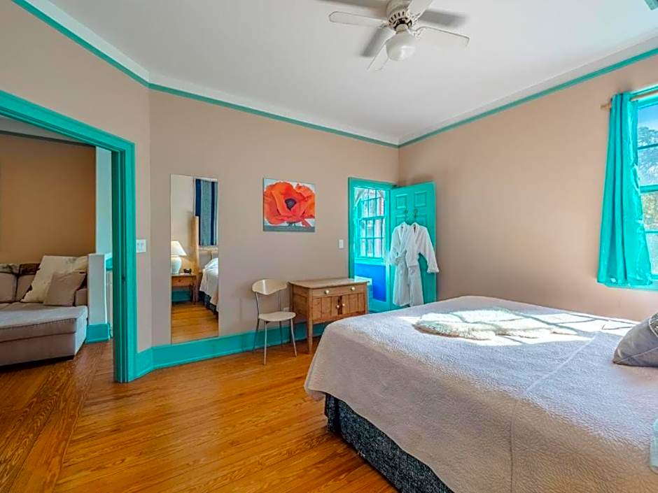 The Front Street Inn