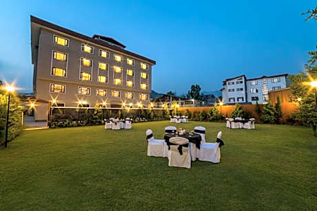 Hotel Solar Residency