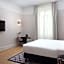Anglo American Hotel Florence, Curio Collection by Hilton