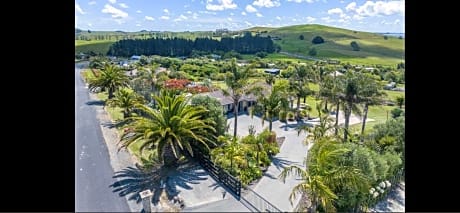 Taipa Views Bed & Breakfast