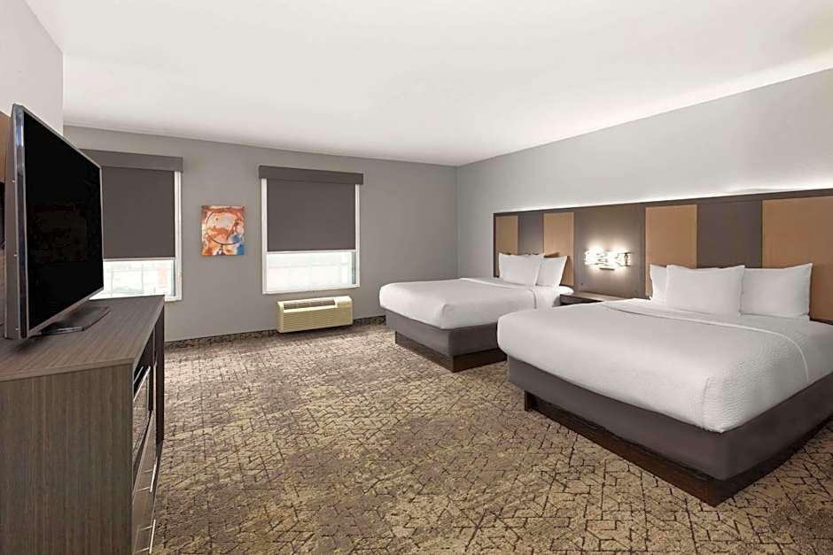 La Quinta Inn & Suites by Wyndham Mcalester