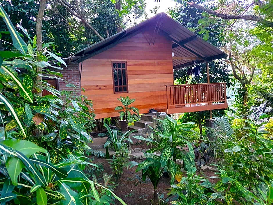 Santi Garden Bungalows