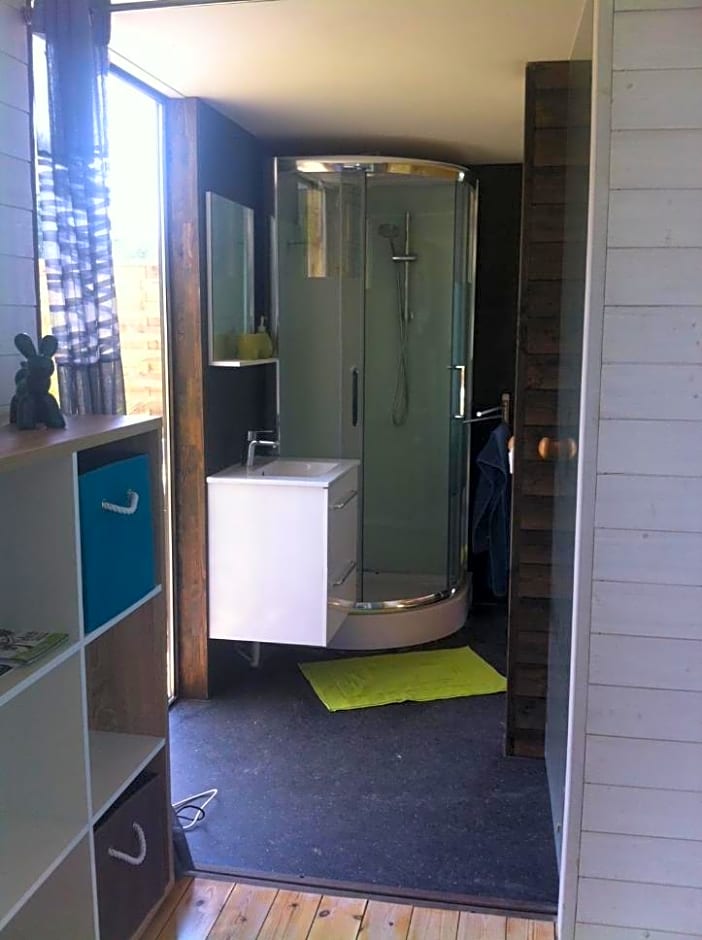 Les nuits insolites de la mothe - hébergement en bulle ou tiny house avec spa privatif