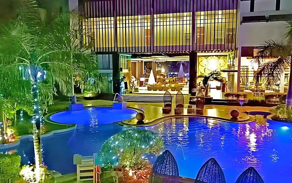 Aziza Paradise Hotel