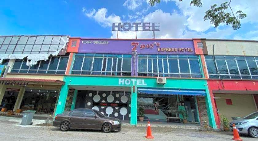 OYO 89752 7 DAYS EXPRESS HOTEL