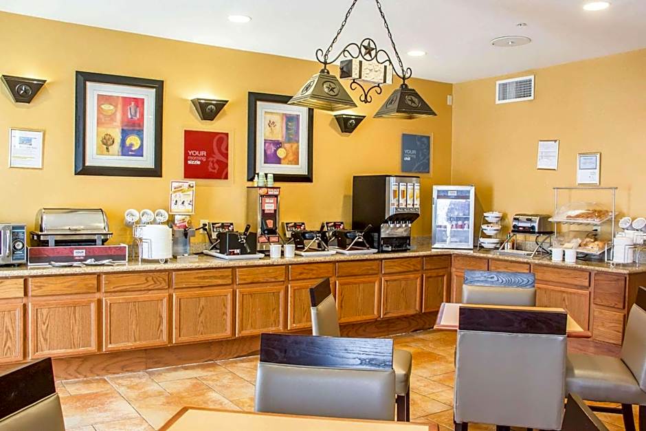 Comfort Suites Near Seaworld