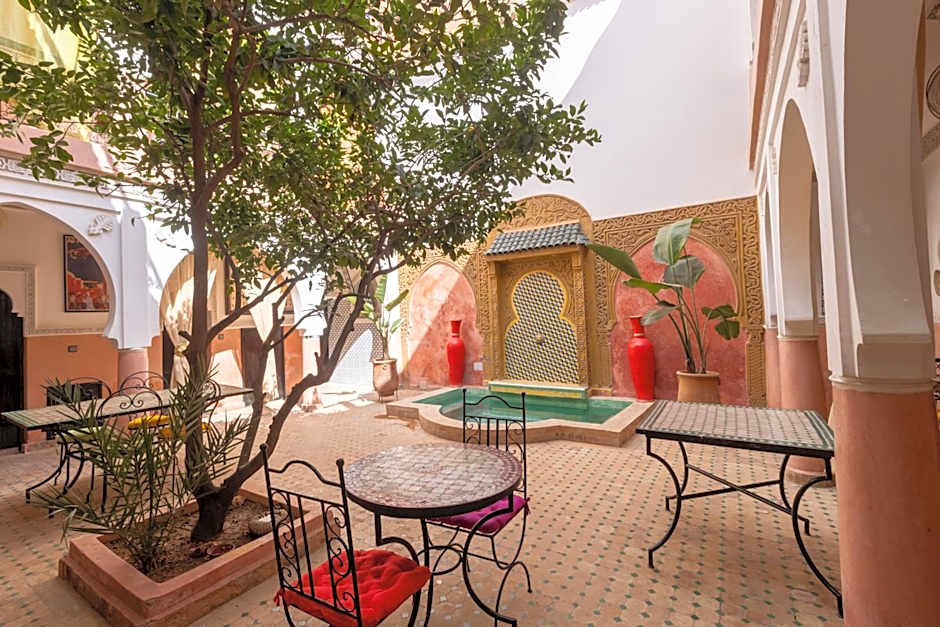 Riad Davina