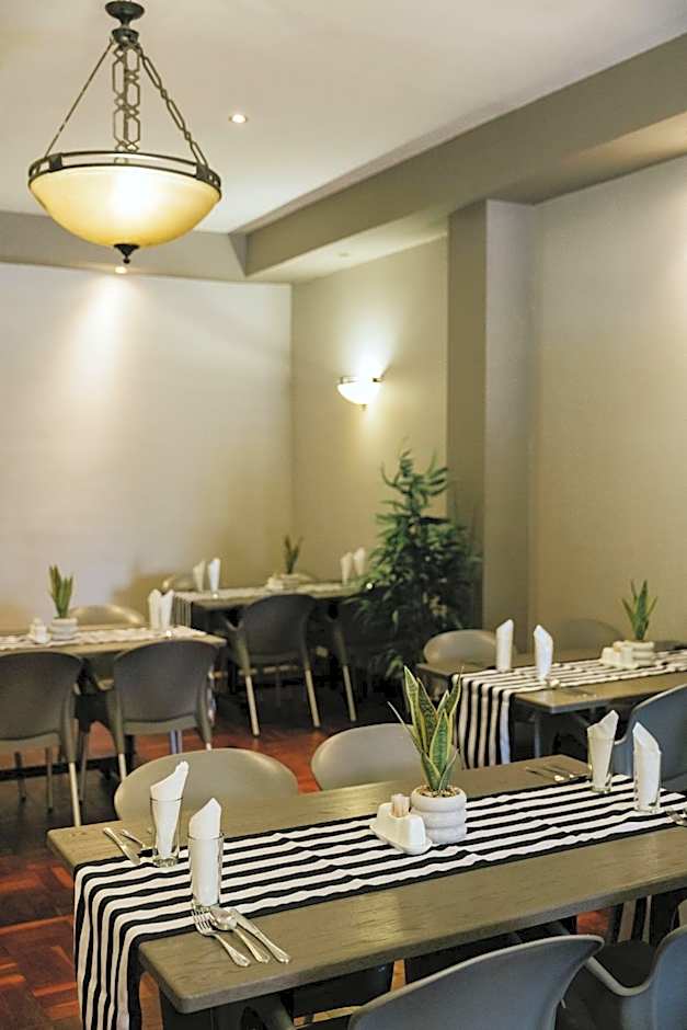 Le Grand Chateau Hotel