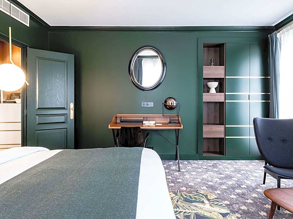 Aigle Noir Fontainebleau MGallery