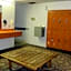 Voyageur Inn And Conference Center