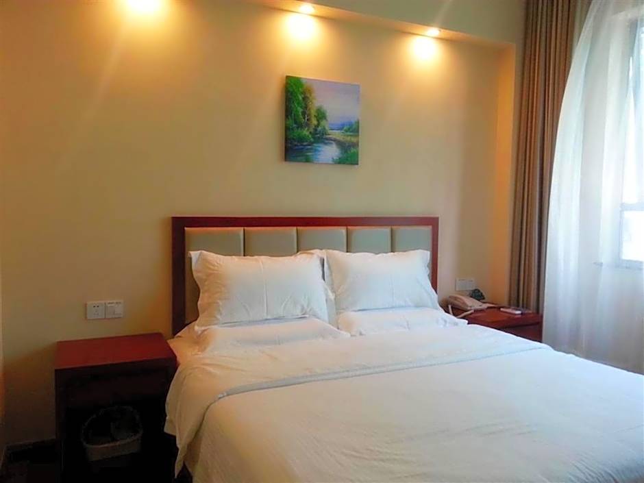 GreenTree Inn Jiangsu Nanjing Zhongyangmen Railway Station Express Hotel