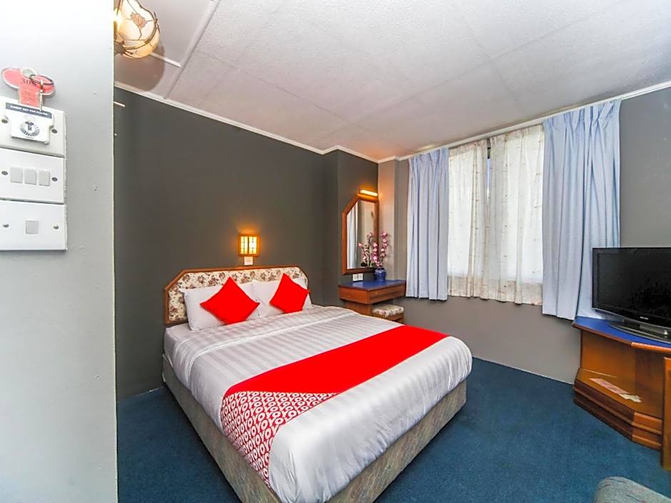 SUPER OYO 1026 Hotel Lutana