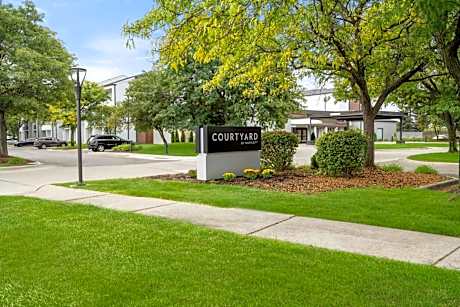 Courtyard By Marriott Detroit Metro Airport Romulus