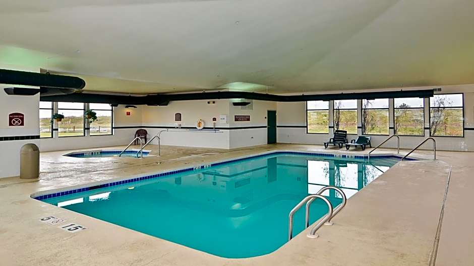 Holiday Inn Express Hotel & Suites Fort Atkinson By IHG