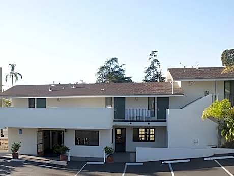 Orange Tree Inn