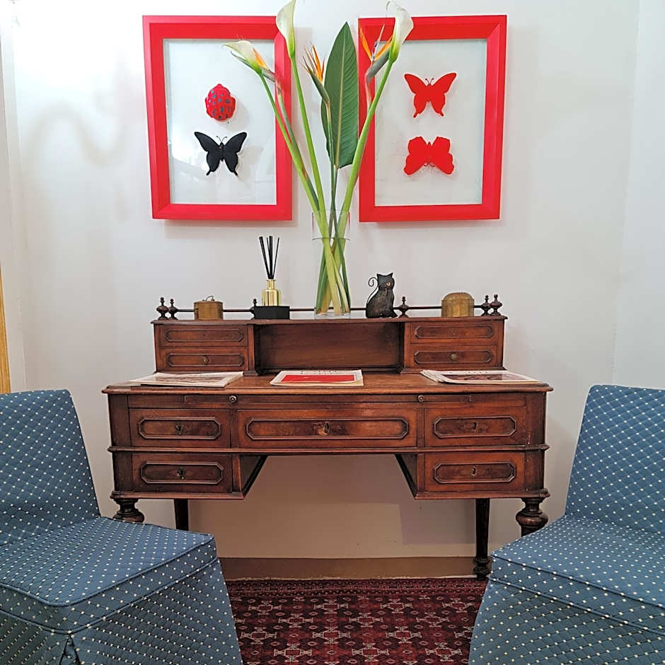 Friendly Venice Suites