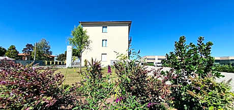 Eco Rooms & Apartments