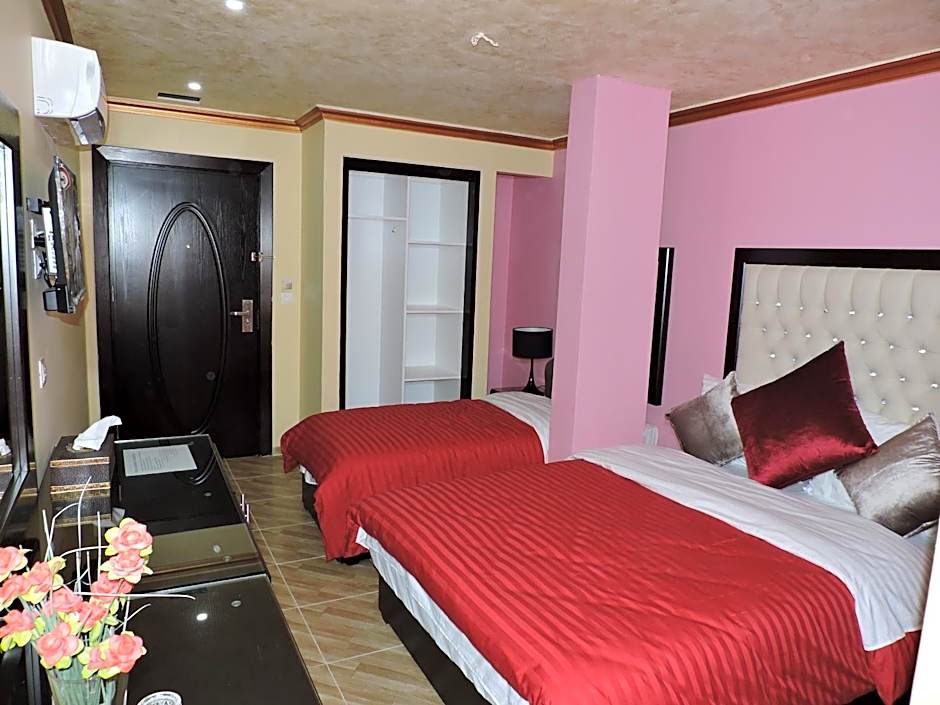 Valentine Inn Luxury