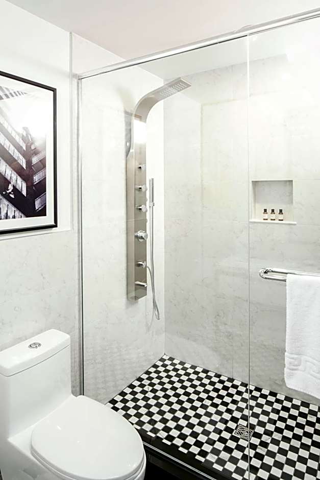 Le Place d Armes Hotel Suites