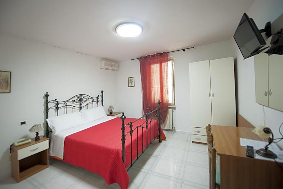 Hotel Athena